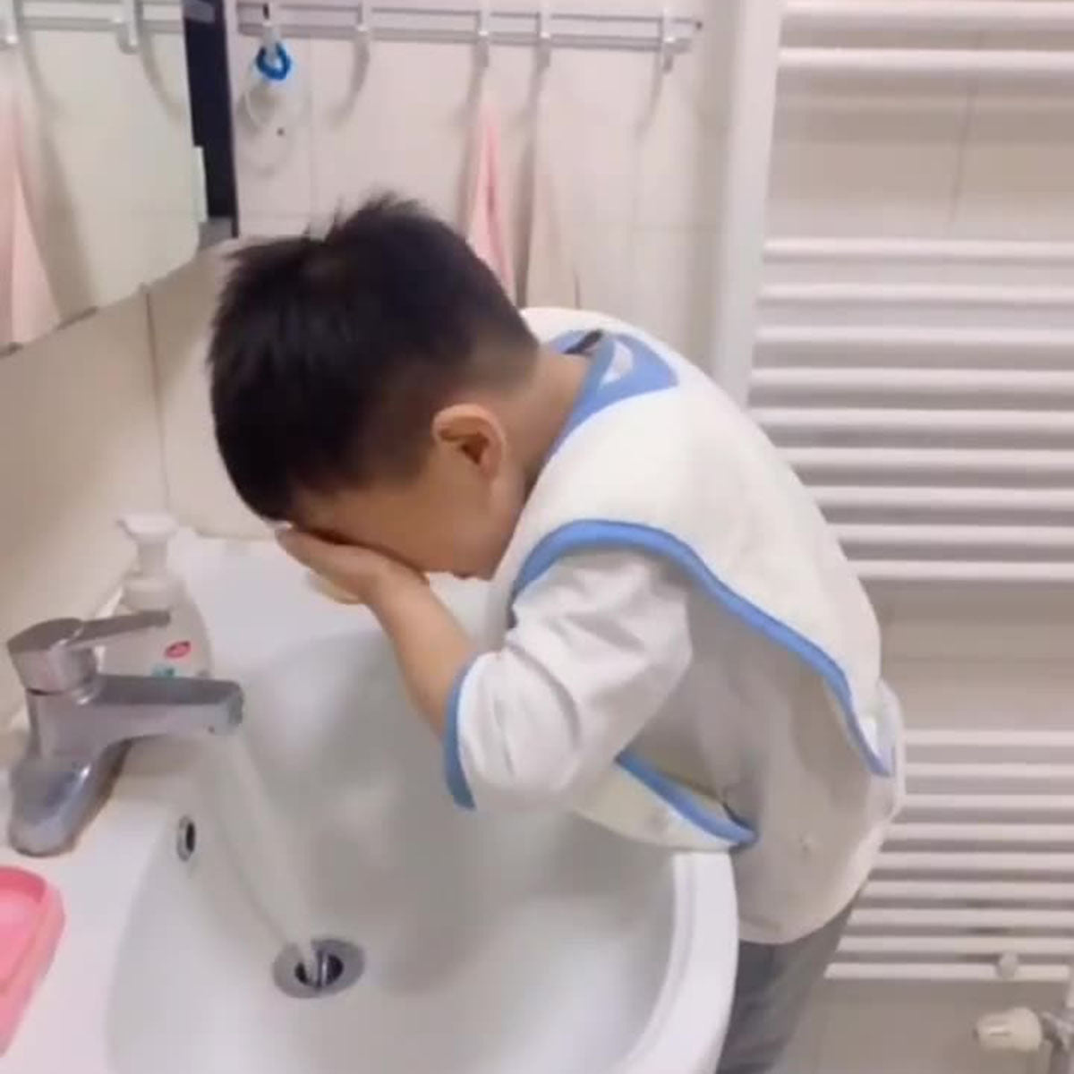 Children's Multifunctional Face Wash Kindergarten Wash Mouth Towel