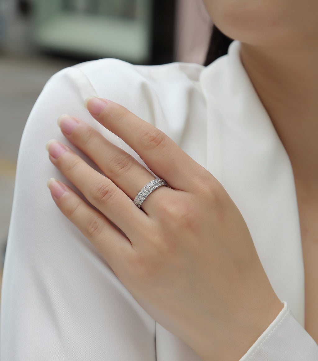 Gentle Melody - A Wedding Ring Set With Top-quality Moissanite S925 Silver And Platinum-plated Diamond Can Be Tested With A Diamond Pen. The Ring Is In Gold And Rose Gold