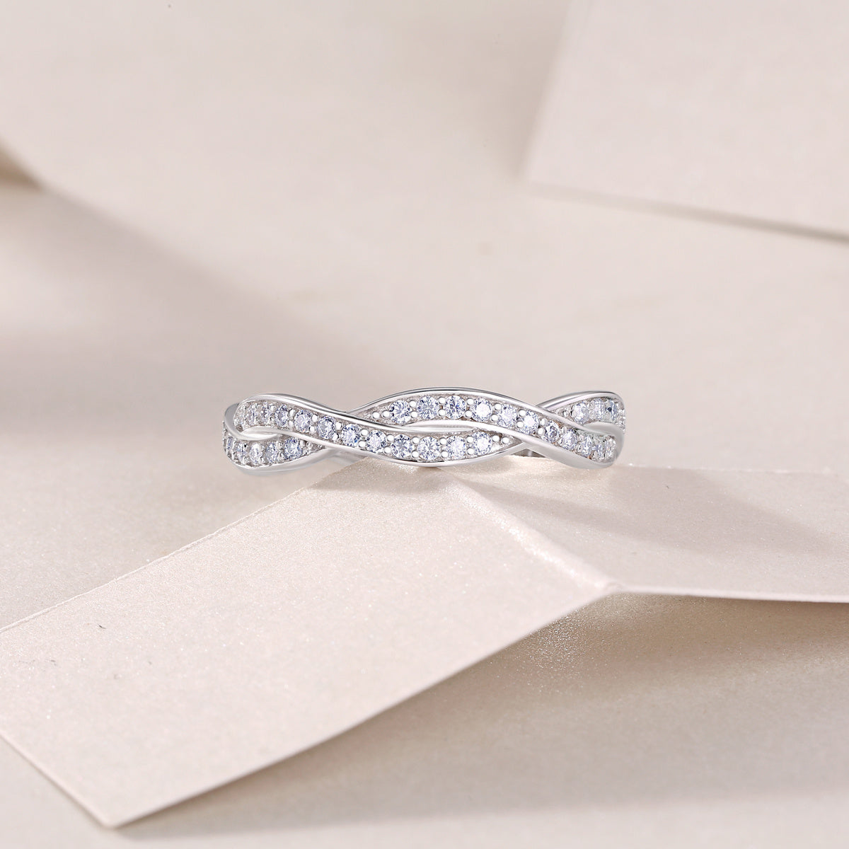 Dream - A Wedding Ring Set With Top-quality Moissanite S925 In Silver And Platinum-plated. The Ring Can Be Inspected With A Diamond Pen