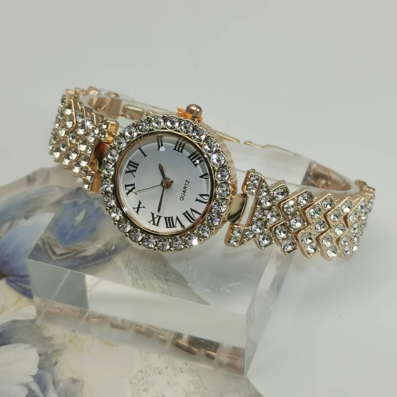 Fashion Business Versatile Diamond-studded Starry Sky Quartz Watch Bracelet For Women
